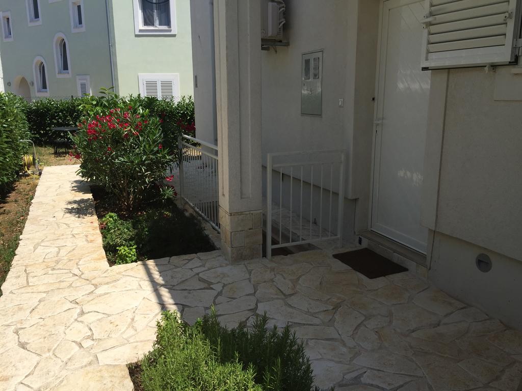 Apartments Villa Tribunj Tribunj (Sibenik-Knin) Exterior foto
